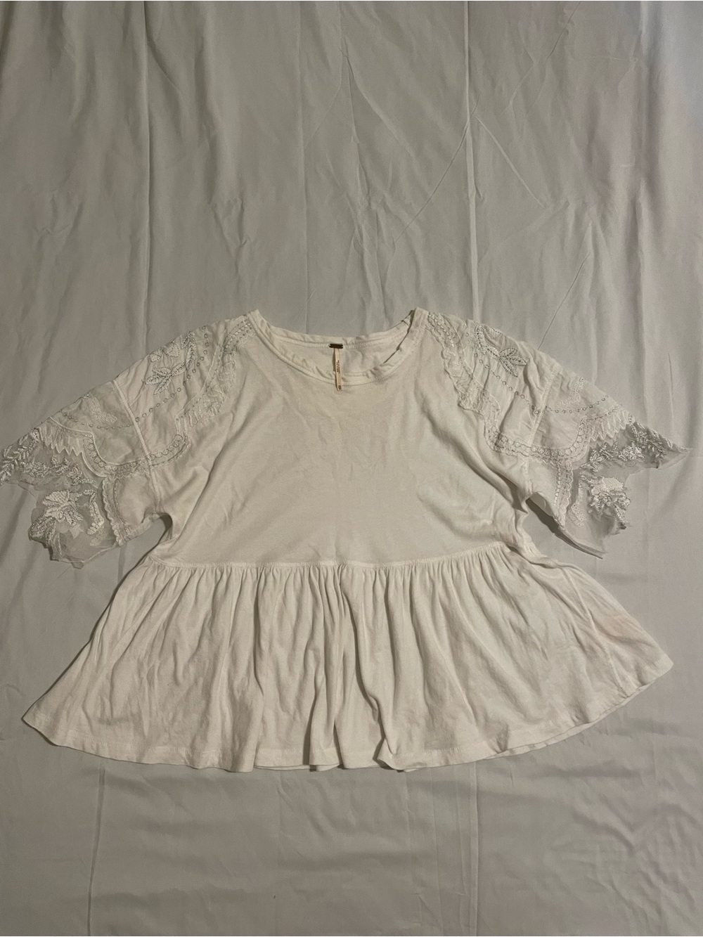 Free People Women's White Lace-Sleeve Peplum Tunic Top